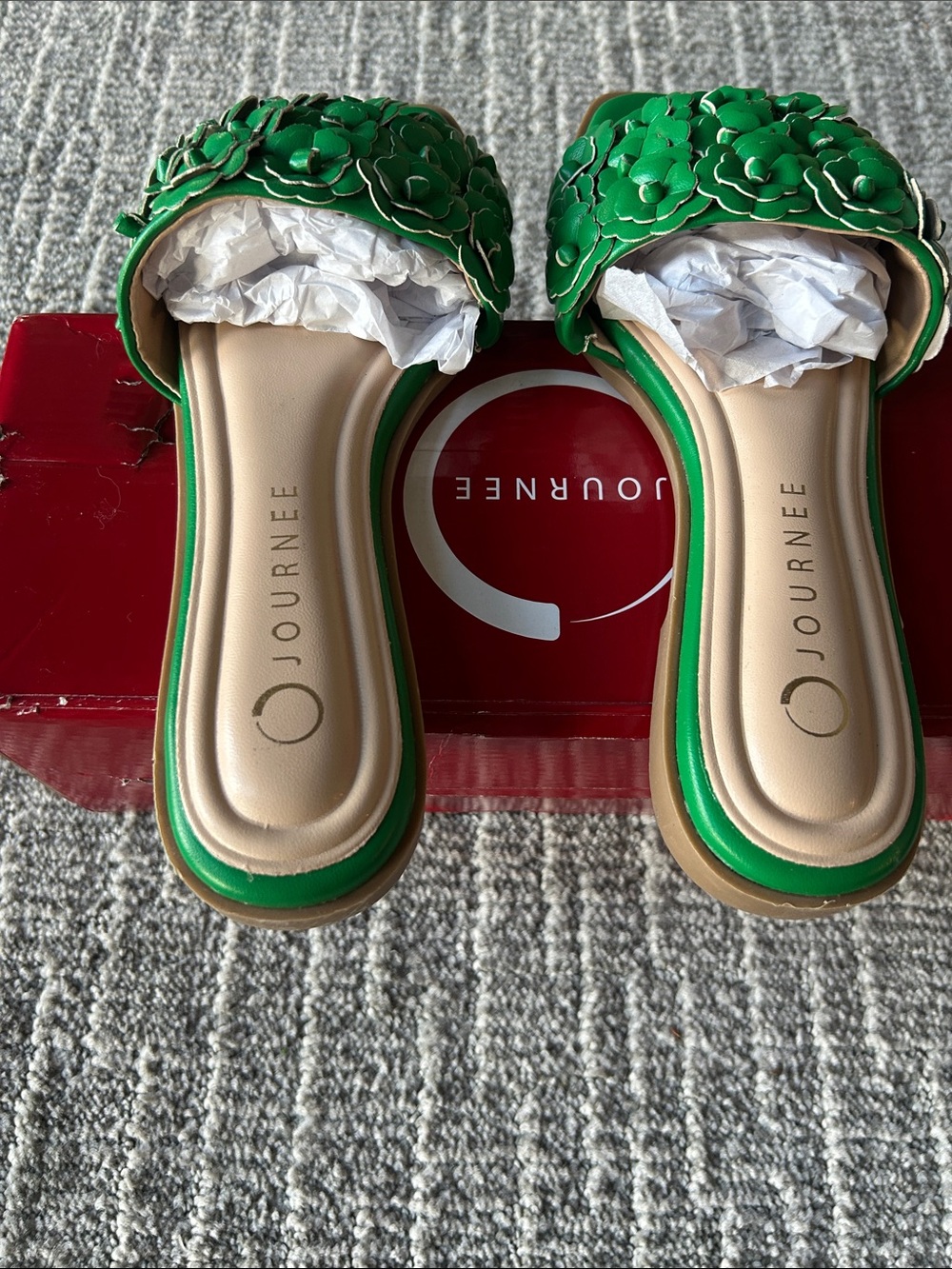 Journee AZALEA SLIP ON SANDALS Green 6.5 - Picture 5 of 6